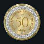 50周年記念結婚金ゴールドホワイトダイヤモンド マグネット<br><div class="desc">50祝周年結婚を記念してフェイク、ダイヤモンドで飾られた白と金ゴールドのダブルハートとスタイルで素晴らしす。愛と献身の象徴であるエレガントこの作品は、この節目の大事な行事を示す完璧な方法だ。</div>