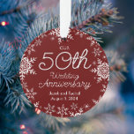 50周年記念結婚雪の結晶（濃い赤） オーナメント<br><div class="desc">このエレガントな結婚記念日デザインは、濃い赤の背景に縁ど繊細な雪の結晶を備えている！コーディネート商品のコレクションは当店zazzle.com/store/doodleluluで入手できる。お連絡もし客様のマッチングデザインを作成するには、この製品を特定の製品に適用する必要ユニークがあります！6月2日までにDoodleLuluを見てくれてどうもありがとうバグデザイン!</div>