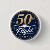 50回目フライト ゴールド飛行機 旅行のお土産 缶バッジ (正面)