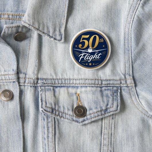 50回目フライト ゴールド飛行機 旅行のお土産 缶バッジ (インサイチュ)