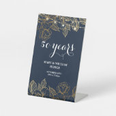 「50年の永遠の記憶：思い出すべき記念日」 台座サイン (正面)