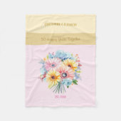 50年金ゴールド記念花ピンク フリースブランケット (正面)