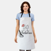 50才で素敵なヒールとリップグロスを誕生日プレゼントに エプロン (着用した状態)