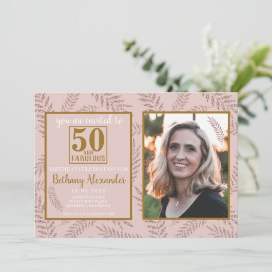 50歳と素晴らしい誕生日のピンクの金ゴールド植物 招待状 (スタンド正面)