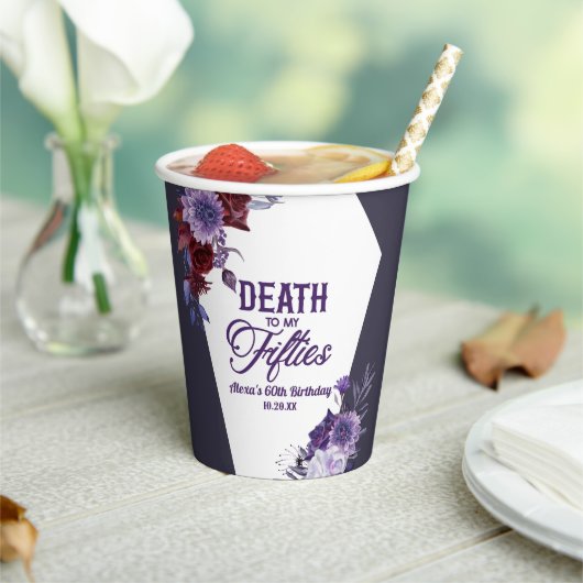 50歳のフローラ60歳の誕生日パーティーで死ぬ 紙コップ (インサイチュ)
