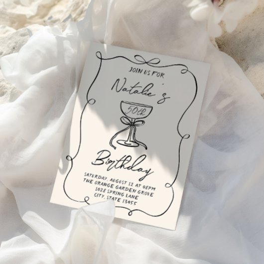 50歳の手描きブラック＆ホワイトのボウマティーニ バースデー 招待状