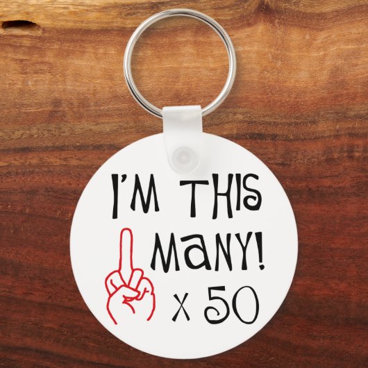 50歳の誕生日の中指の敬礼 キーホルダー (正面)