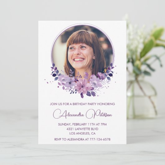50歳の誕生日の招待状Photo エレガント Boho Purple 招待状 (スタンド正面)