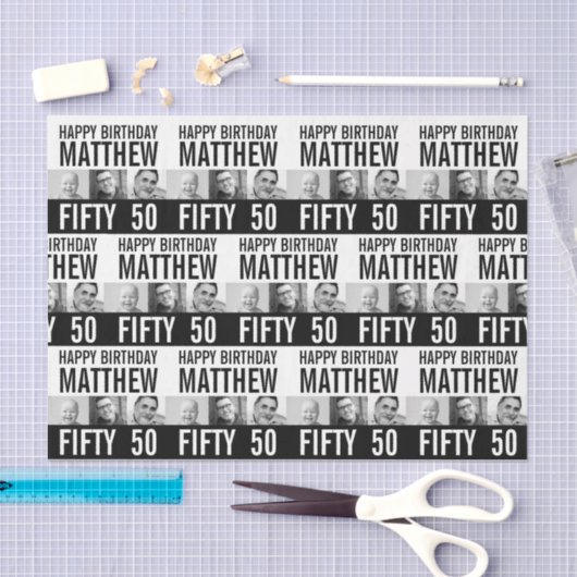 50歳の誕生日の3枚の写真の白黒パターン(の模様が)ある 薄葉紙 (クラフト)