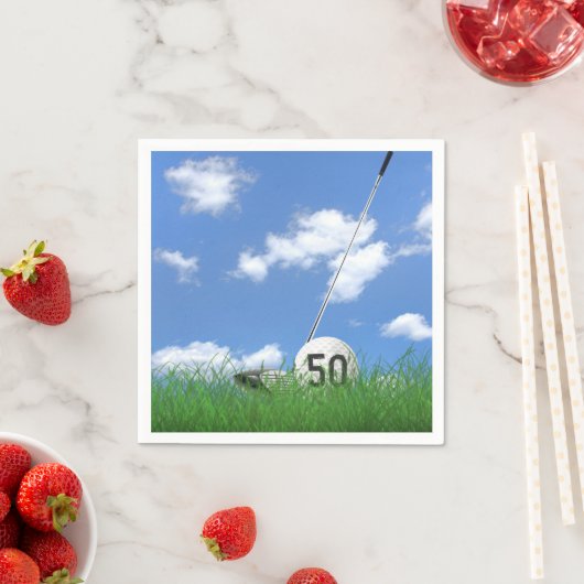50歳の誕生日を迎えるゴルフボールとクラブ スタンダードカクテルナプキン (インサイチュ)
