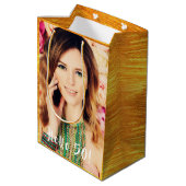 50歳の誕生日カスタム写真こんにちは50 5金ゴールド ミディアムペーパーバッグ (裏面アングル)