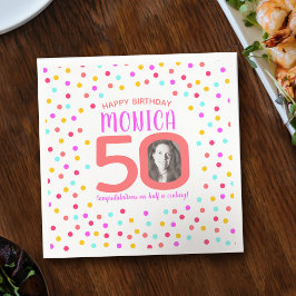 50歳の誕生日カラフルコーラルカラーのコンフェティのカスタム写真 スタンダードカクテルナプキン