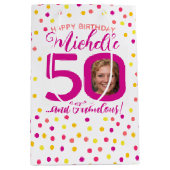 50歳の誕生日カラフルピンク黄色の紙吹雪写真 ミディアムペーパーバッグ (正面)