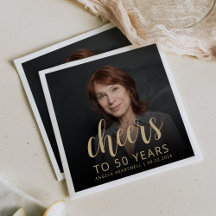 50歳の誕生日パーティーの写真で乾杯