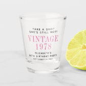 50歳の誕生日パーティーを楽しむ ショットグラス (正面)