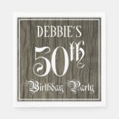 50歳の誕生日パーティー — おしゃれな筆記体、木目調の偽装 スタンダードランチョンナプキン (正面)