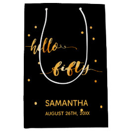 50歳の誕生日ブラック金ゴールド名タイポグラフィ モダン ミディアムペーパーバッグ