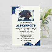 50歳の誕生日招待状メンズブルーシンプルフォト 招待状 (スタンド正面)