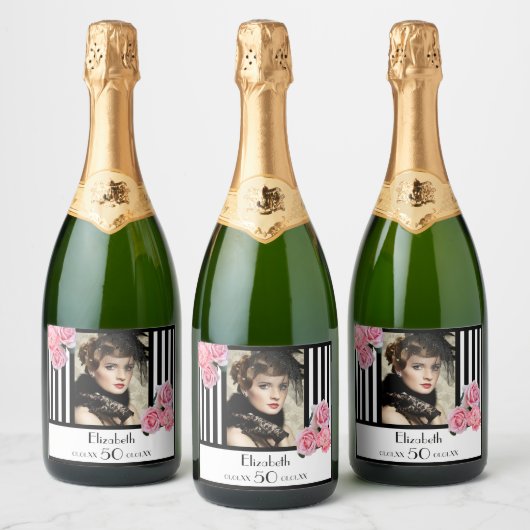 50歳の誕生日白黒ストライプフローラ写真 スパークリングワインラベル (ボトル)