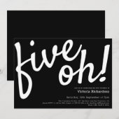 50歳の誕生日 ブラック ホワイト ユニーク ミニマル 招待状 (正面/裏面)