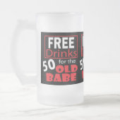50歳の誕生日Babeのための無料ドリンク フロストグラスビールジョッキ (左)