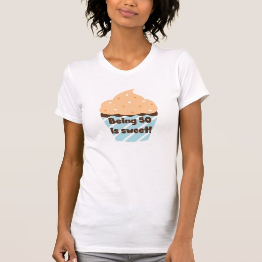 50歳はTシャツとギフトが大好き Tシャツ (正面)