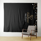 50歳ハンサムな誕生日 ブラックゴールドの背景 タペストリー (インサイチュ(横))