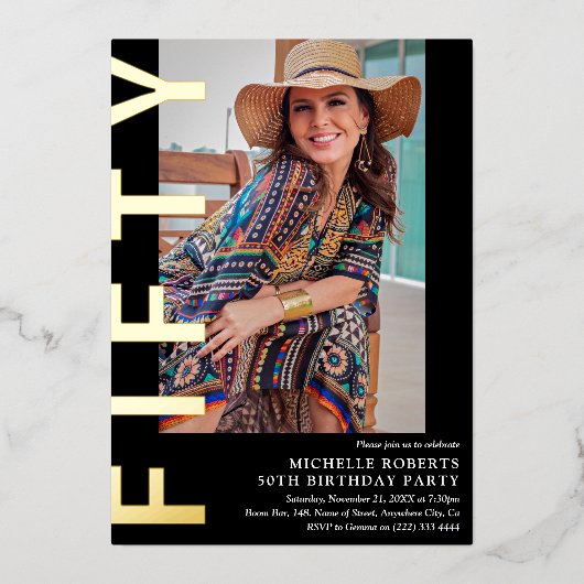 50歳モダンの誕生日パーティーの招待状 箔招待状 (正面)