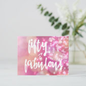 50歳 & ファビュラス - ピンクグリッター 50歳の誕生日カード ポストカード (スタンド正面)