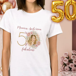 50歳 & ファビュラス ピンク フローラル ゴールド フォト バースデー Tシャツ