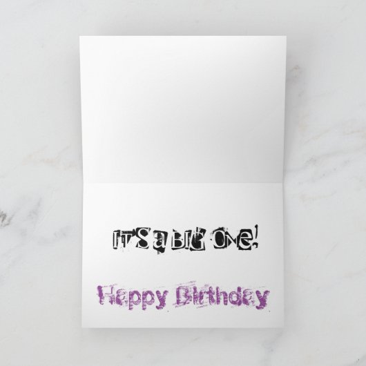 50番目の誕生日の娘、黒、紫の文字、白。 カード (内部)