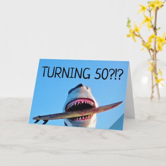 50番目の誕生日キラーサメグリーティングカード カード (黄色い花)