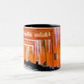 50色のオレンジ – 京都・千本鳥居 ツートーンマグカップ (中央)