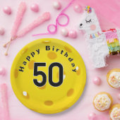 50誕生日イエローピックボール ペーパープレート (パーティー)