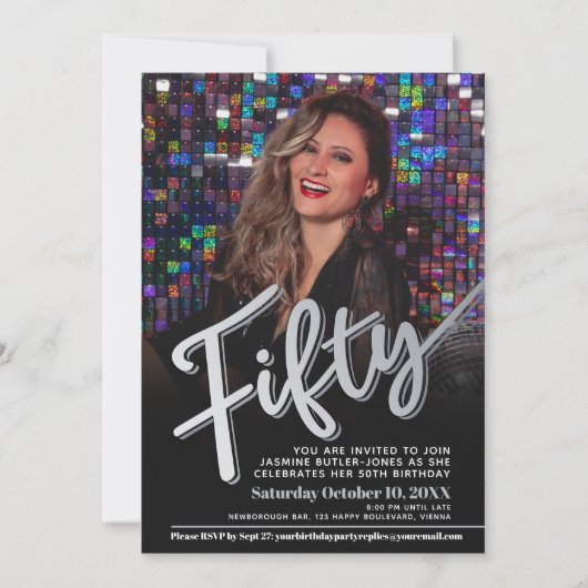 50誕生日フォトスクリプト黒スライバー 招待状 (正面)