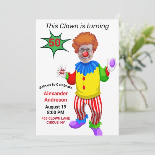 50誕生日メンズニューイエローおもしろいピエロエピック 招待状 (スタンド正面)