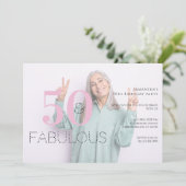 50誕生日モダンピンク写真50素晴らしいパーティー 招待状 (スタンド正面)