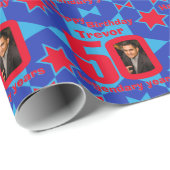 50誕生日写真おもしろい青い赤いギフトラップ ラッピングペーパー (ロールコーナー)