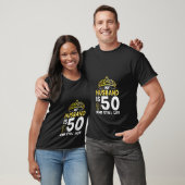 50誕生日私の夫は50で、まだ熱い妻 Tシャツ (ユニセックス)