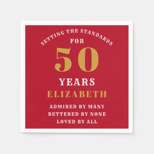 50誕生日赤と金ゴールドの名前の追加 スタンダードカクテルナプキン (正面)