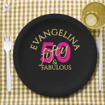 50 and Fabulous Custom Name Fiftieth Birthday ペーパープレート<br><div class="desc">Bold 50 and Fabulous 50th birthday party Paper Plates with gold and pink typography against a black background. Ideal for glam fiftieth birthday celebrations. Add your name for that extra special touch.</div>