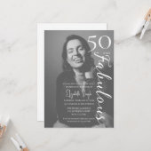 50 and Fabulous Photo Birthday Party Invitation  カード (正面/裏面インサイチュ)