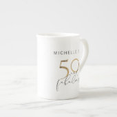 50 & Fabulous Black & White Name 50誕生日 ボーンチャイナマグカップ (正面右)