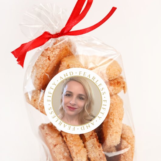 50 & Fearlessエレガント金ゴールドカスタムフォト誕生日 ラウンドシール