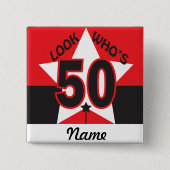 50% pipe%の第50誕生日はだれであるか見て下さい 缶バッジ (正面)