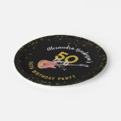 50 Rocks 50th Birthday Partyピンクブラック金ゴールド ペーパープレート (アングル)