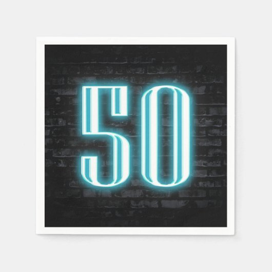 50thバースデーパーティネオンサイン入りレンガの壁 スタンダードカクテルナプキン (正面)