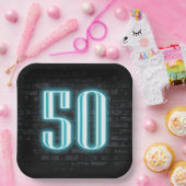 50th誕生日パーティネオンサインオンブリック ペーパープレート (パーティー)