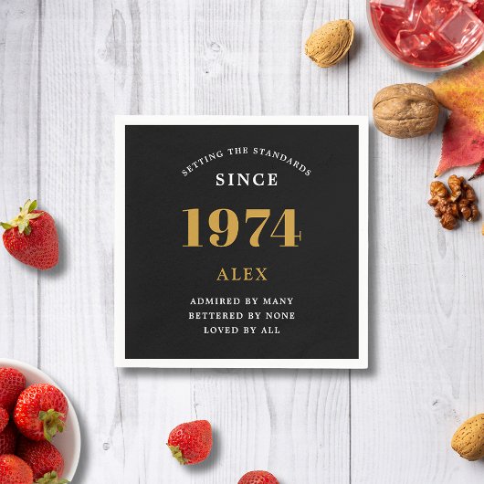 50th誕生日名1974ブラック金ゴールドシック スタンダードカクテルナプキン