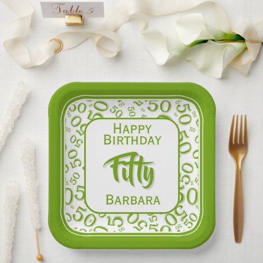 50th Party Random Number Pattern Green/White ペーパープレート (ウェディング)